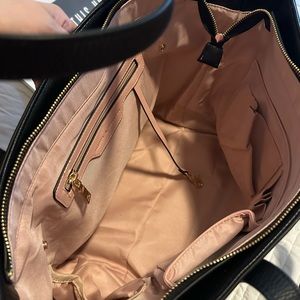 Large poppy & peonies GO-GETTER TOTE BLACK.